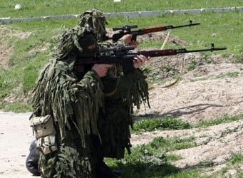 Российские военные уничтожили условного противника в горах Таджикистана