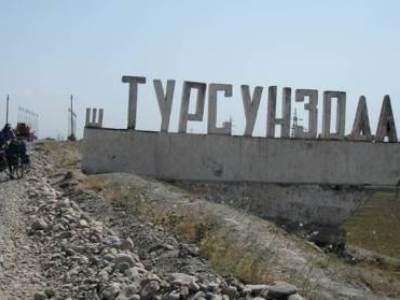 Таджикистан открыл на границе с Узбекистаном новую погранзаставу