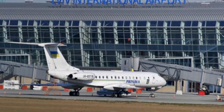 Гражданина Таджикистана не пустили в Украину за членство в ИГ