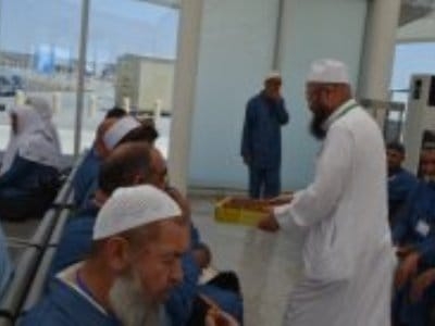 Посол Таджикистана ознакомился в Мекке с условиями пребывания таджикских паломников