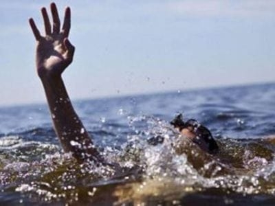 Таджикские спасатели вытащили из воды трех тонущих