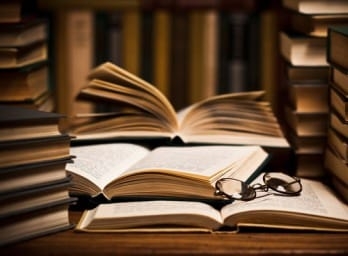 Национальной библиотеке Таджикистана подарили книги из библиотеки Сайфа Рахимзода Афарди