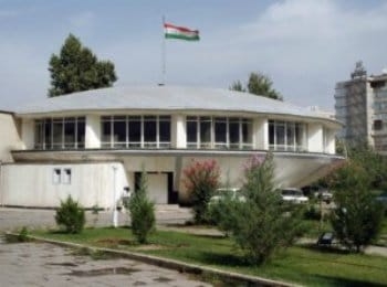 В Душанбе проходит совещание глав Верховных судов стран ШОС