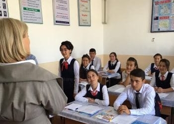 Посольство США профинансировало достройку школы в Исфаре