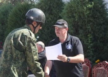 Британские специалисты обучили таджикских огнеборцев спасать людей