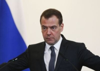 Медведев удивлен большим количеством кандидатов и докторов наук в Таджикистане