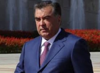 Эмомали Рахмон отбыл в Узбекистан