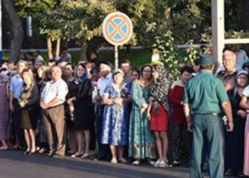 Тело Ислама Каримова доставлено в Самарканд