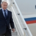 Путин возложил цветы к могиле Каримова и побеседовал с вдовой и дочерью президента