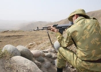 На таджикско-афганской границе произошло 22 боестолкновения