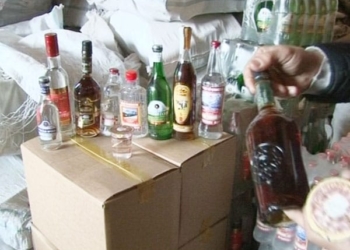 В Душанбе изъята крупная партия спиртных напитков «местного разлива»