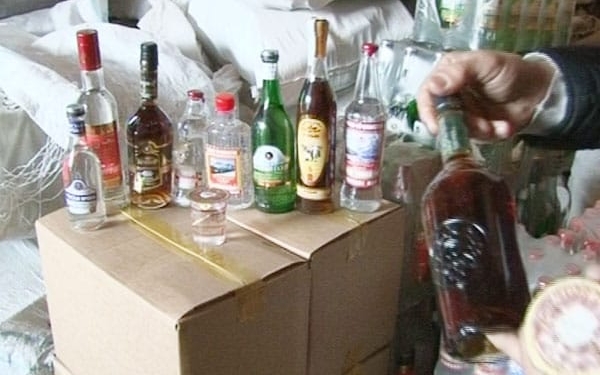 В Душанбе изъята крупная партия спиртных напитков «местного разлива»
