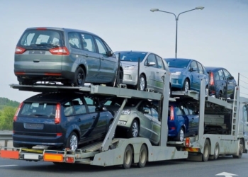 Таможенные пошлины на ввоз новых автомобилей в Таджикистане снизятся на 50%