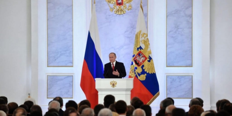 Путин отчитался об успехах России. «Медуза» проверила его слова