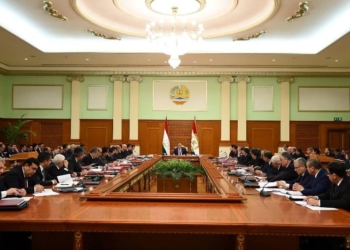 Эмомали Рахмон провел заседание правительства