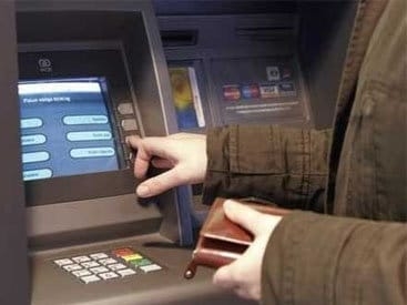 Пенсионеры Б.Гафуровского района переходят на банковские карточки