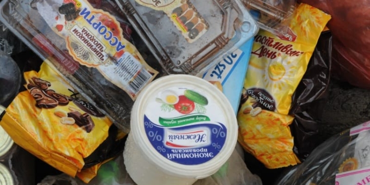 «Таджикстандартом» было выявлено свыше 6 тыс. тонн просроченной продукции