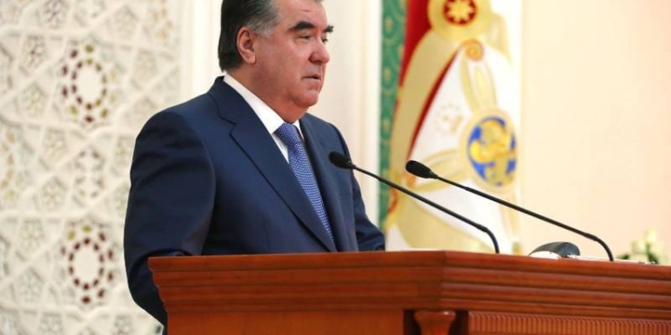 Эмомали Рахмон: коррупция подрывает доверие народа к государству