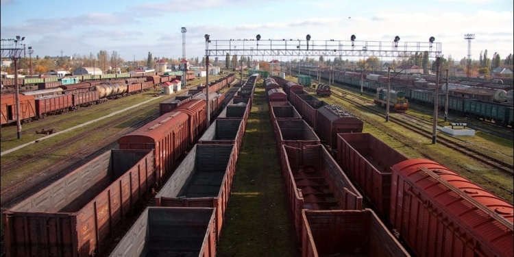 Железнодорожники Таджикистана и Узбекистана обсуждают новый маршрут в Россию