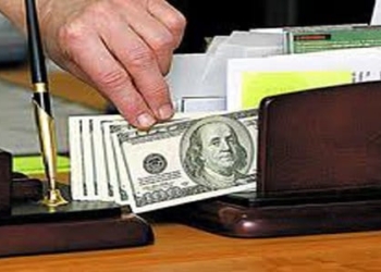 В Согде по факту коррупции среди силовиков и правоохранителей возбуждено 11 уголовных дел