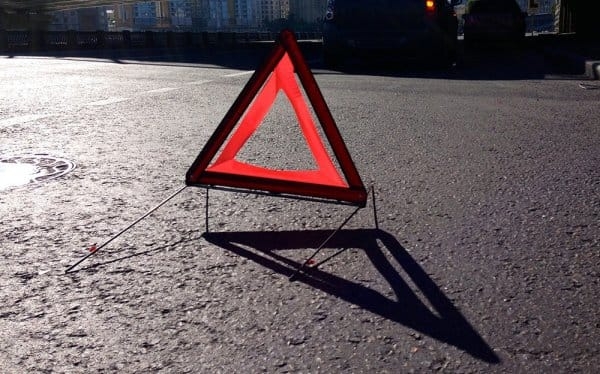В пригороде Душанбе пьяный водитель сбив пешехода, скрылся с места ДТП