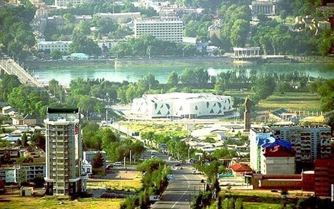Глава Худжанда встретился с предпринимателями и представителями банковского сектора