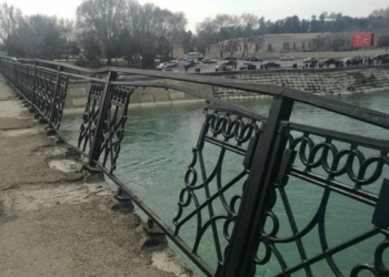 В Худжанде в реку Сирдарья упала автомашина «Мерседес-Бенс»