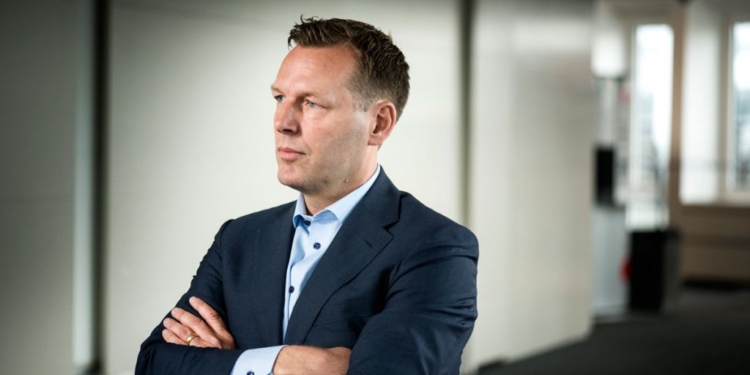 Компании Telia пожаловалась, что не может продать акции Tcell в Таджикистане