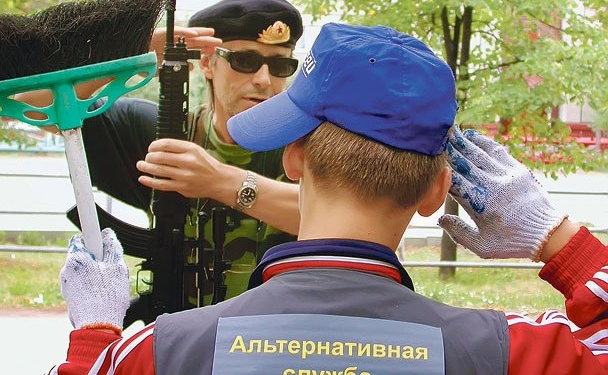 Правительство Таджикистана рассматривает возможность внедрения альтернативной службы