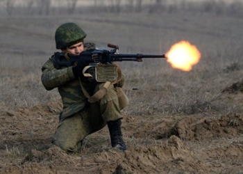 Российские военные провели стрельбы в предгорьях Памира