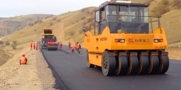В текущем году в Таджикистане начнется реализация четырех дорожных проектов