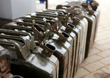 Заведующий складом нефтепродуктов подозревается в хищении бензина