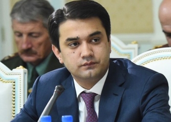 Рустам Эмомали поручил начать готовить столицу к зиме