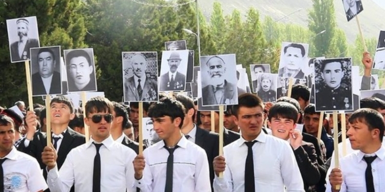 Акции «Бессмертный полк» не будет, — официальное заявление