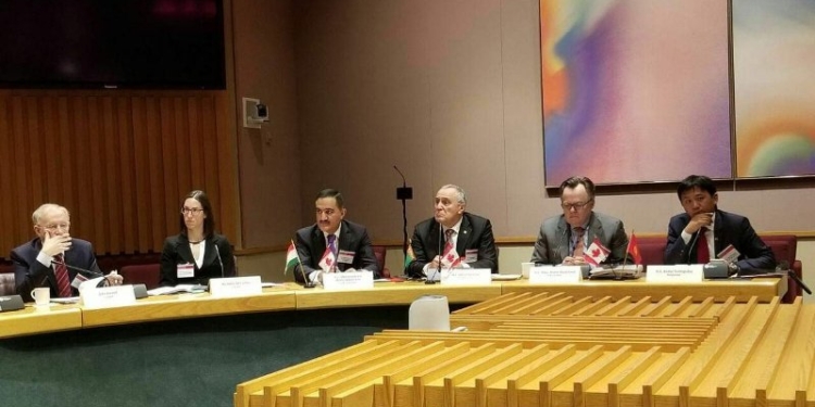 В Оттаве обсудили вопросы управления безопасности в Центральной Азии