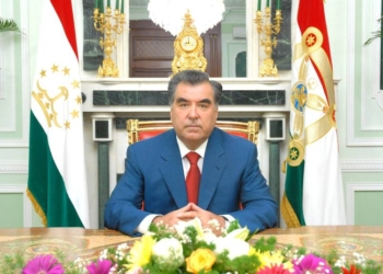 Эмомали Рахмон поздравил таджикистанцев с наступлением священного Рамазана