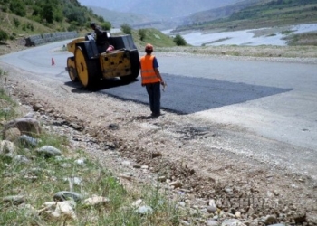 Власти города Бустона выделили 350 тыс. сомони на асфальтирование дорог