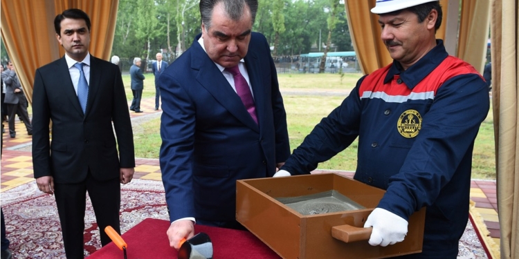 Cтарт строительства главного учебного корпуса ТГМУ.  Фото пресс-службы Президента РТ