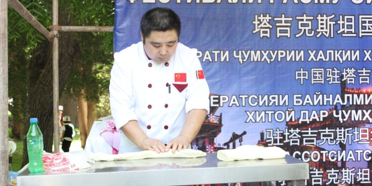 Фестиваль национальных блюд и обычаев зарубежных стран