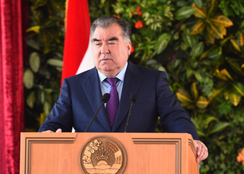 Президент поздравил таджикистанцев с праздником Ил аль-Фитр