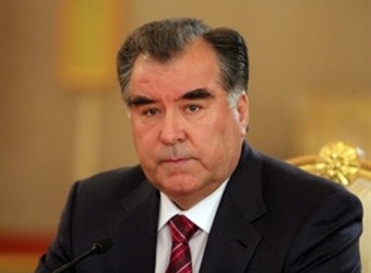 Эмомали Рахмон выразил соболезнования президенту Ирана