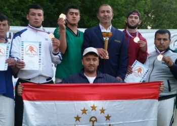 Сборная Таджикистана по борьбе на поясах завоевала «золото» Кубка мира
