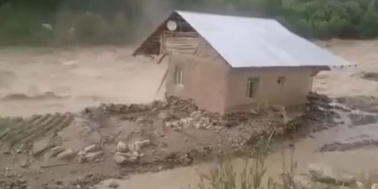 В Согде  в результате селевого потока погиб мужчина