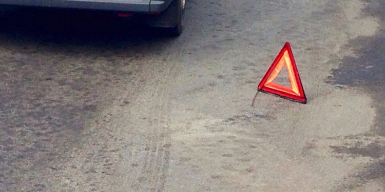 На дорогах Таджикистана в ДТП погибли трое пассажиров, водители попали в больницу