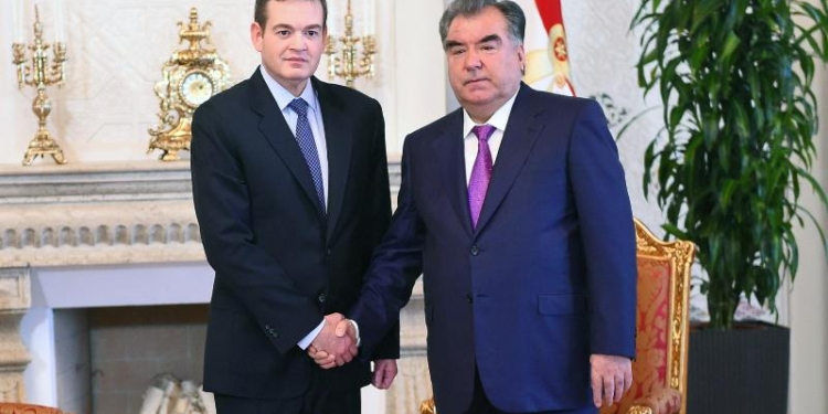 Эмомали Рахмон призвал «Дженерал Электрик» инвестировать энергетику