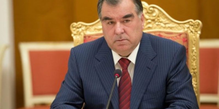 Президент освободил от занимаемых должностей председателей судов ГБАО и района Рудаки