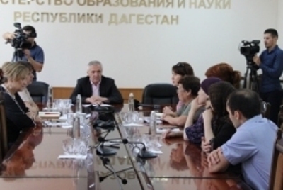 Дагестан отправит в Таджикистан шесть высококвалифицированных учителей