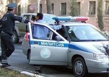 Глава МВД Таджикистана наказал милиционеров, вымогавших деньги у иностранца