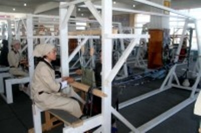 Мастерицы центра «Дугонахо» Б.Гафурова обучили коллег из Спитамена тонкостям производства адраса