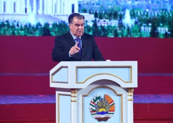 Президент поручил усилить поддержку предпринимателей